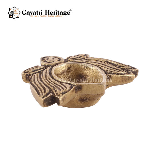 Brass Lotus Design Diya – Artistic Lighting Décor | Gayatri Heritage