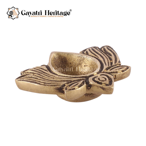 Brass Lotus Design Diya – Artistic Lighting Décor | Gayatri Heritage