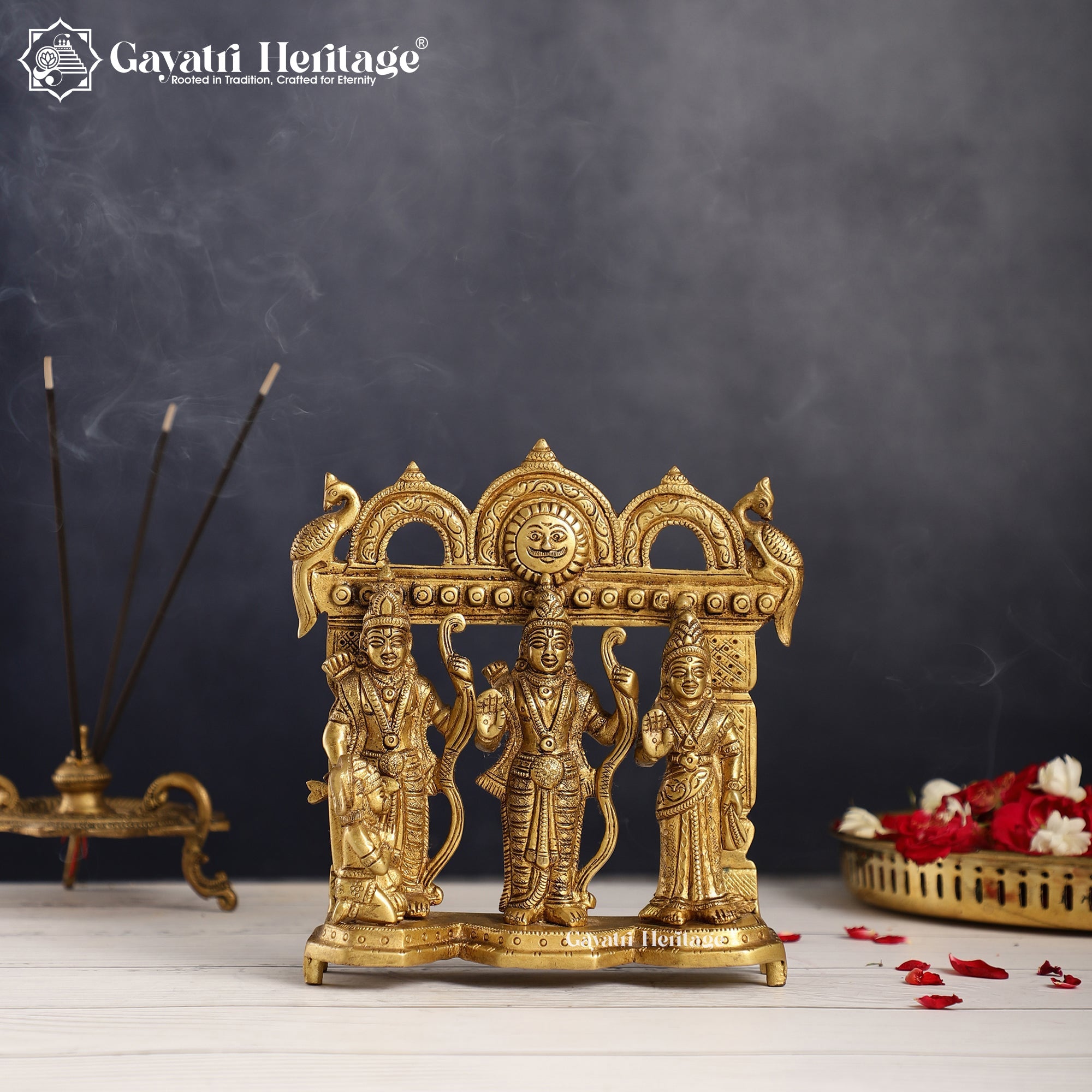 Brass Ram Darbar Statue – Divine Lord Rama Idol with Family | Gayatri Heritage