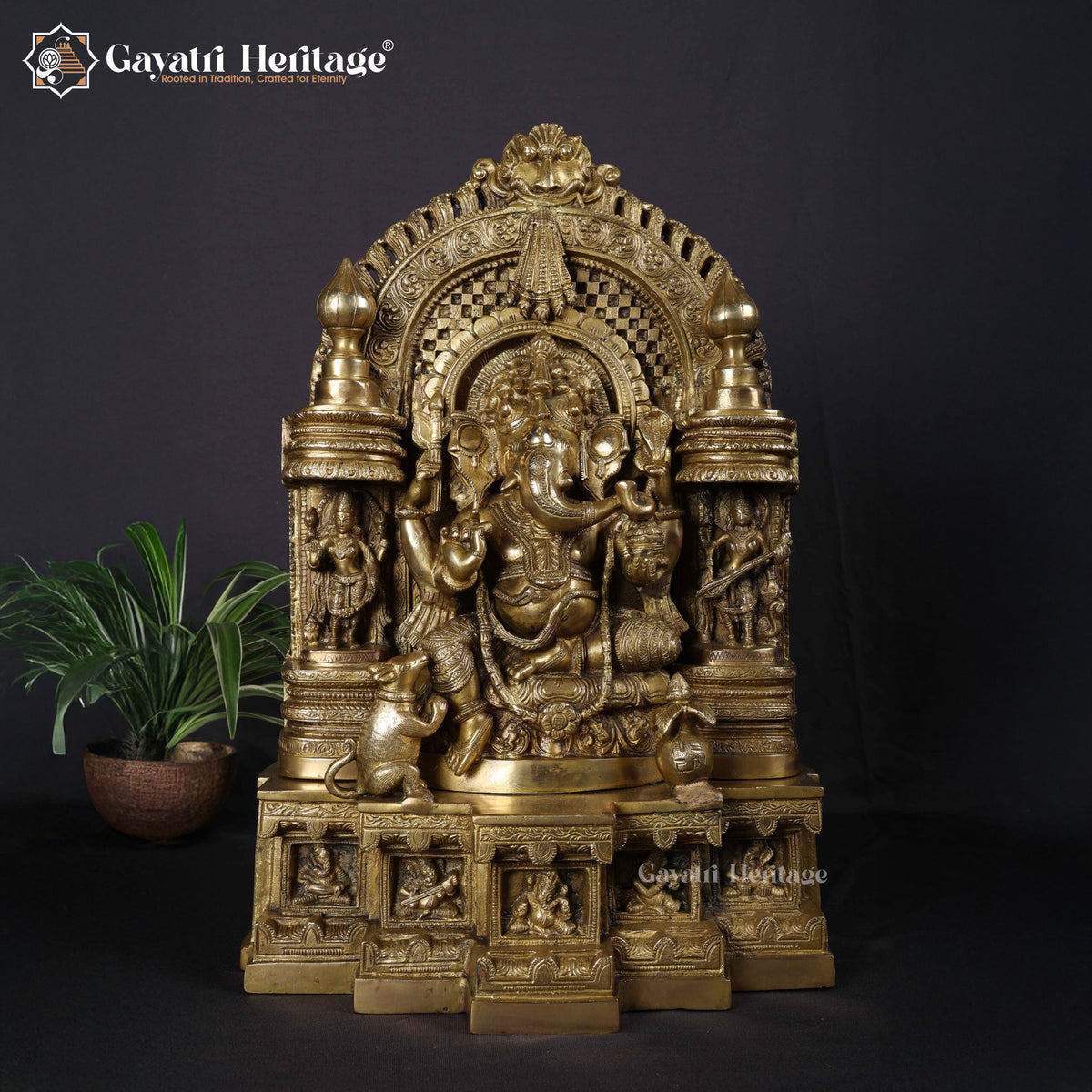 Brass Vinayagar with Backside Frame – Divine Home Decor | Gayatri Heritage