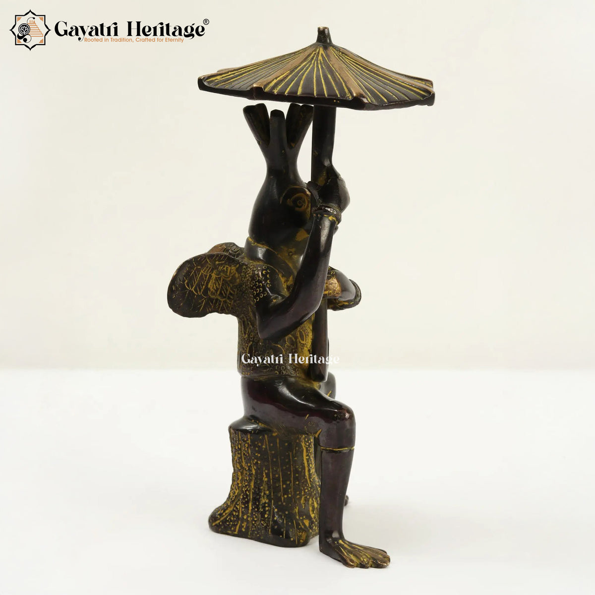 Brass Frog with Umbrella – Quirky Home Decor Showpiece | Gayatri Heritage