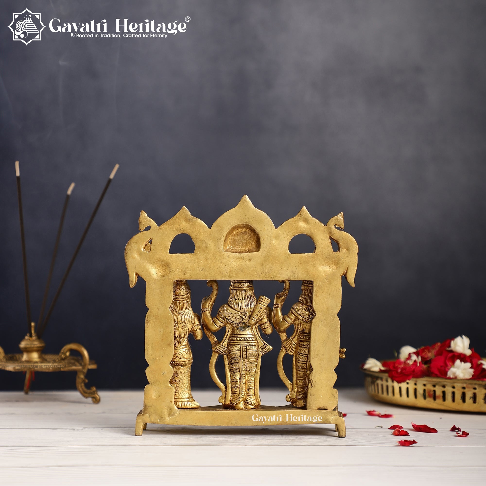 Brass Ram Darbar Statue – Divine Lord Rama Idol with Family | Gayatri Heritage