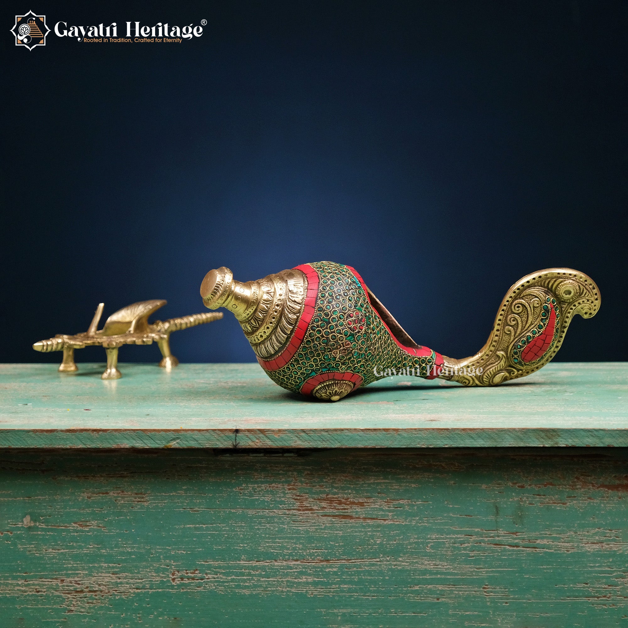 Brass Shankh with Stand in Stone Work – Divine Decor | Gayatri Heritage