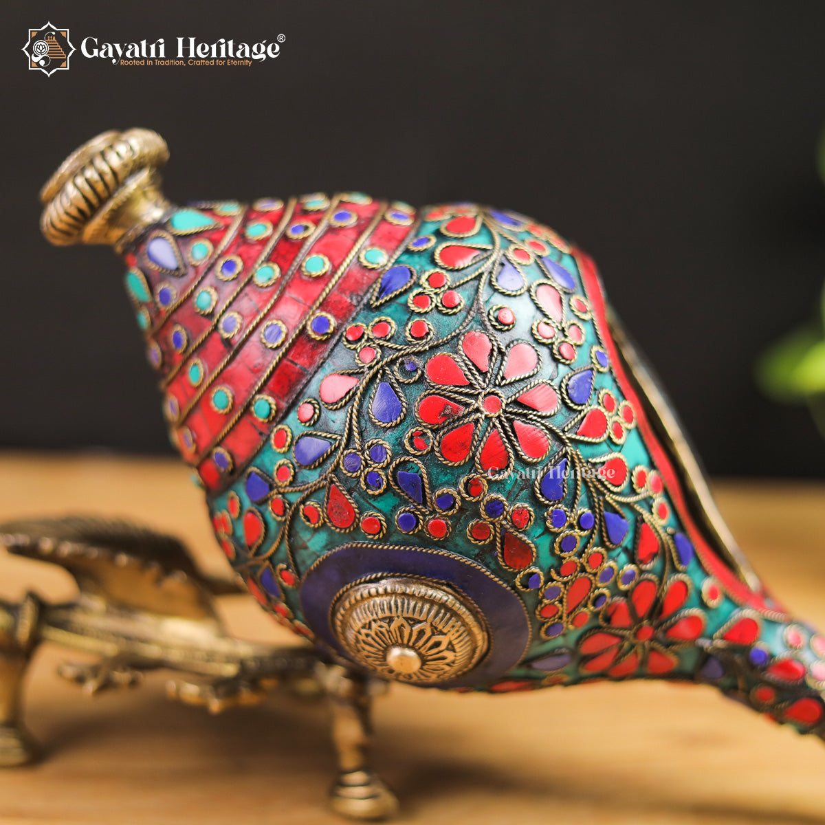 Brass Shankh with Stone Work – Divine Religious Décor | Gayatri Heritage