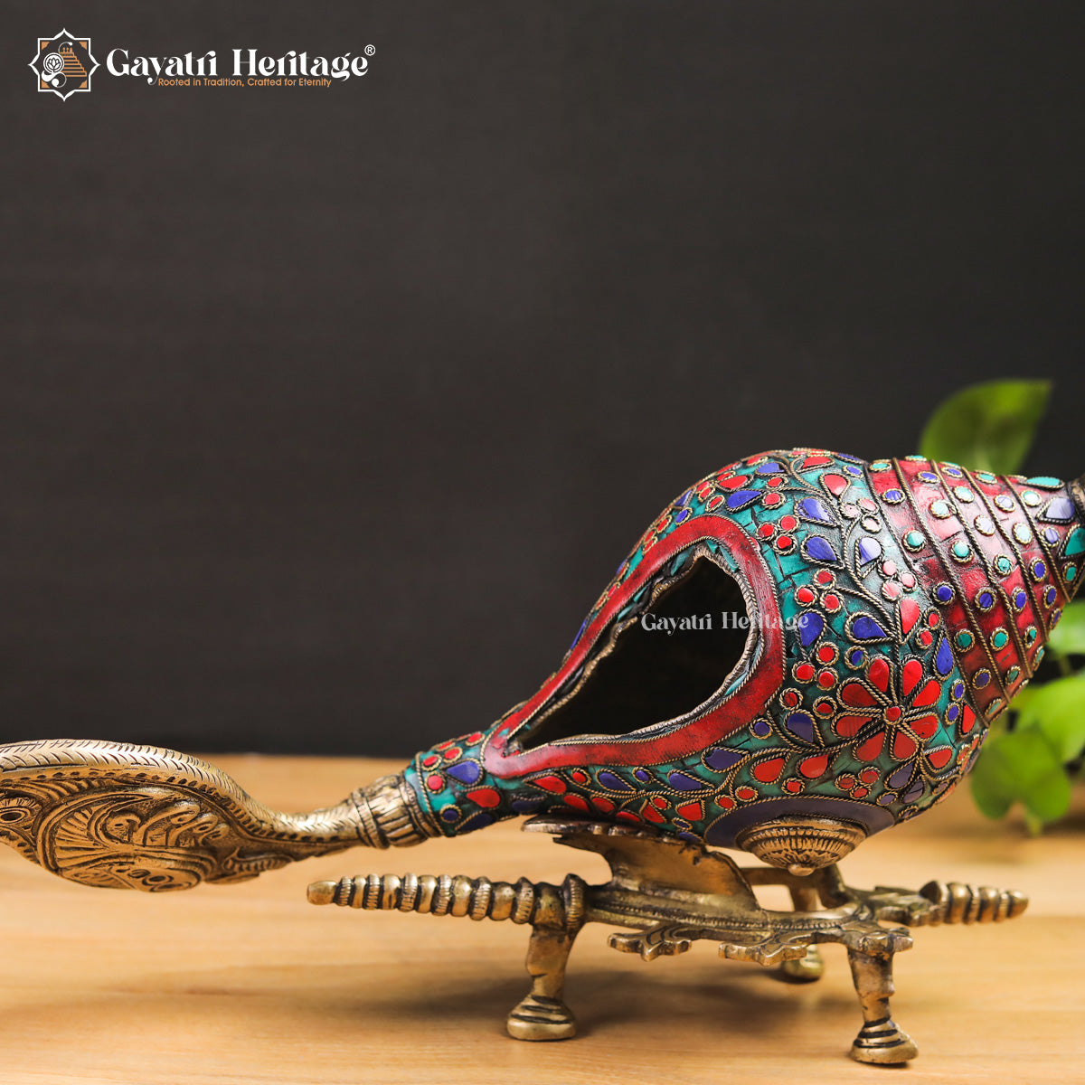 Brass Shankh with Stone Work – Divine Religious Décor | Gayatri Heritage