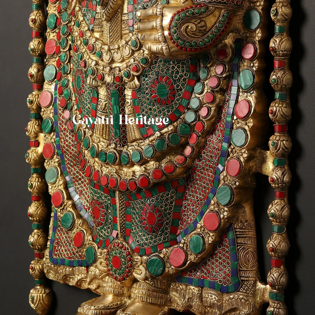 Brass Lord Venkateshwara Idol – Sacred Balaji Sculpture | Gayatri Heritage