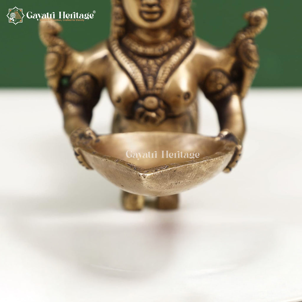 Brass Aarti Diya with Handle – Traditional Puja Oil Lamp