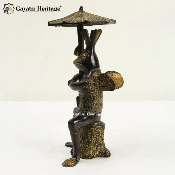 Brass Frog with Umbrella – Quirky Home Decor Showpiece | Gayatri Heritage