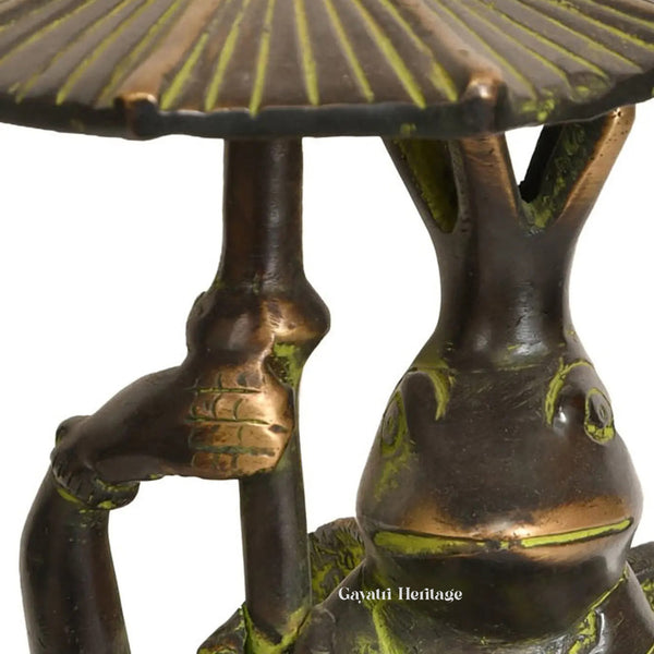 Brass Frog with Umbrella – Antique Finish Home Decor | Gayatri Heritage