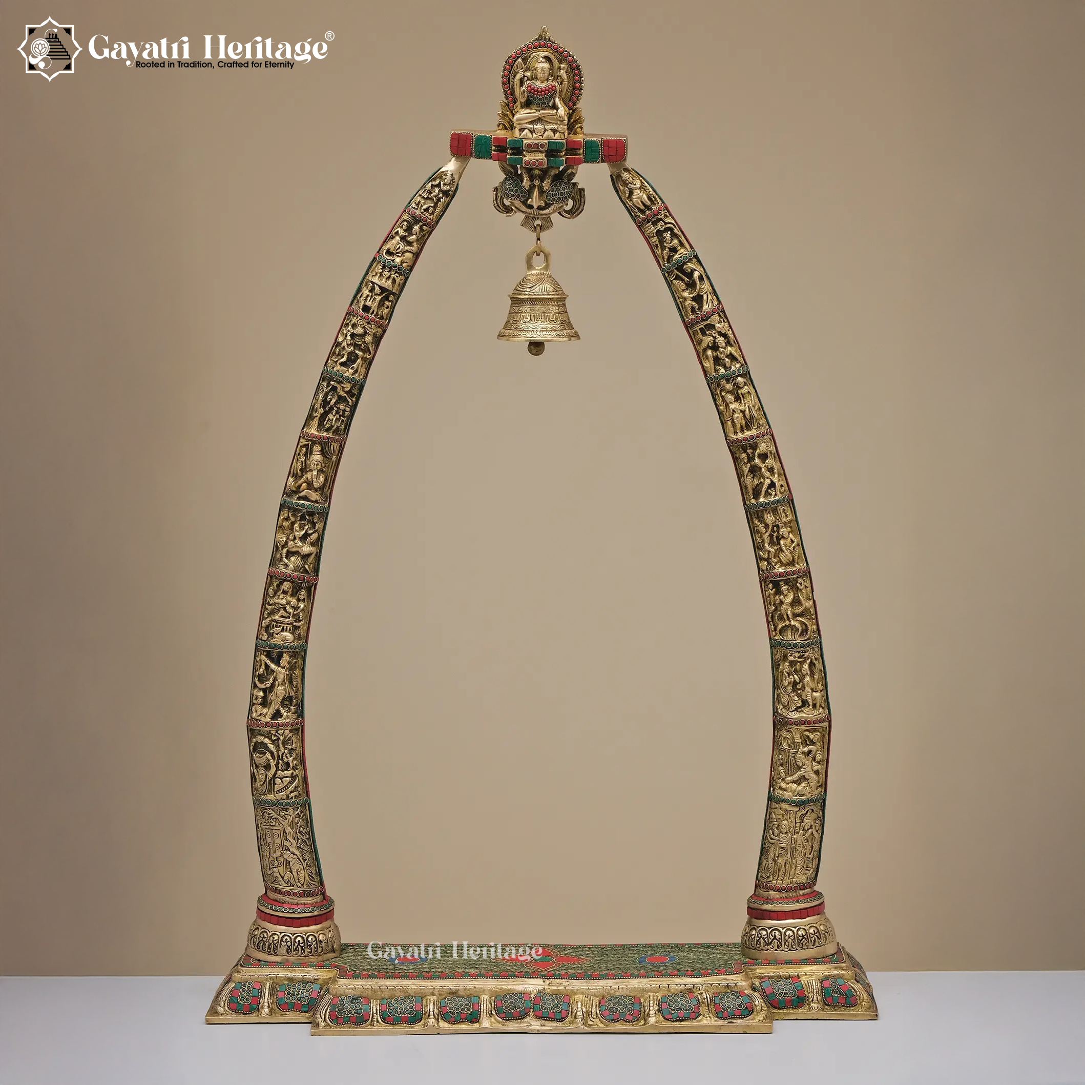 Brass Arch with Base – Elegant Decorative Sculpture