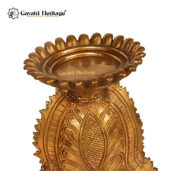 Brass Lord Buddha Head Candle Stand – A Serene Blend of Spiritual Peace and Elegant Lighting | Gayatri Heritage