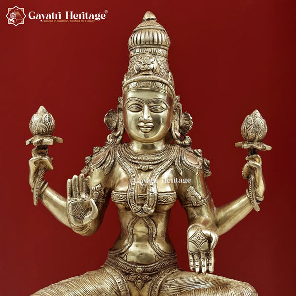 Brass Lakshmi Idol – Divine Prosperity Statue | Gayatri Heritage