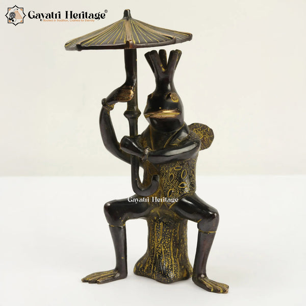 Brass Frog with Umbrella – Quirky Home Decor Showpiece | Gayatri Heritage