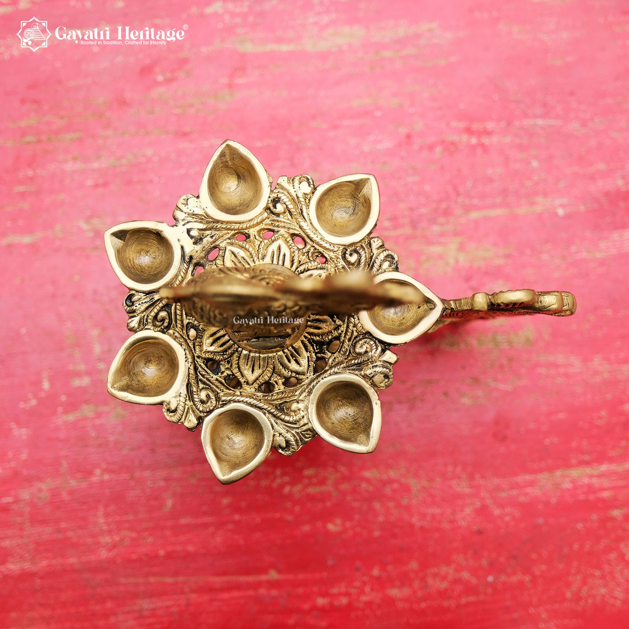 Brass Sparrow Diya Stand – Elegant Lighting Décor | Gayatri Heritage