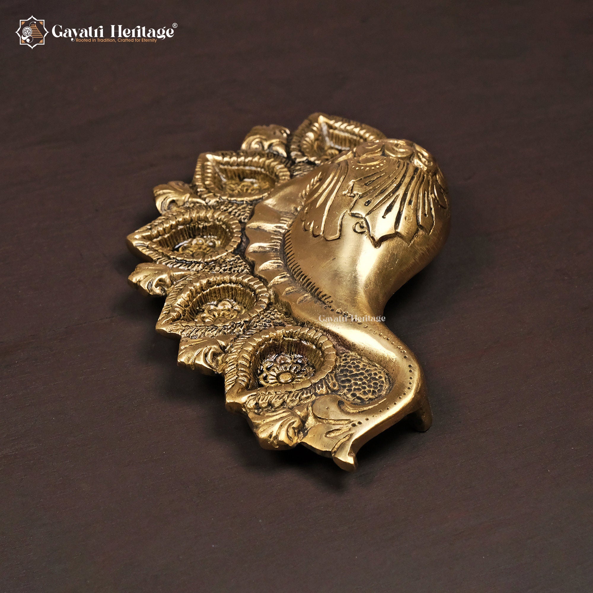 Brass Shankh Diya – Elegant Spiritual Decor | Gayatri Heritage