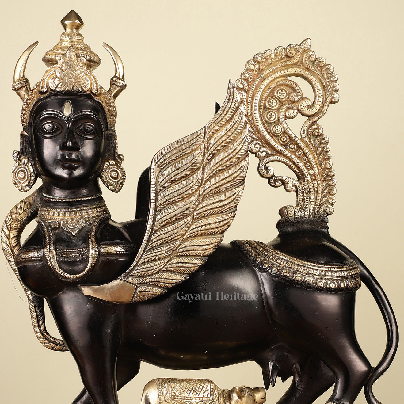 Sacred Brass Kamdhenu Cow – A Symbol of Prosperity, Nurturing, and Abundance | Gayatri Heritage