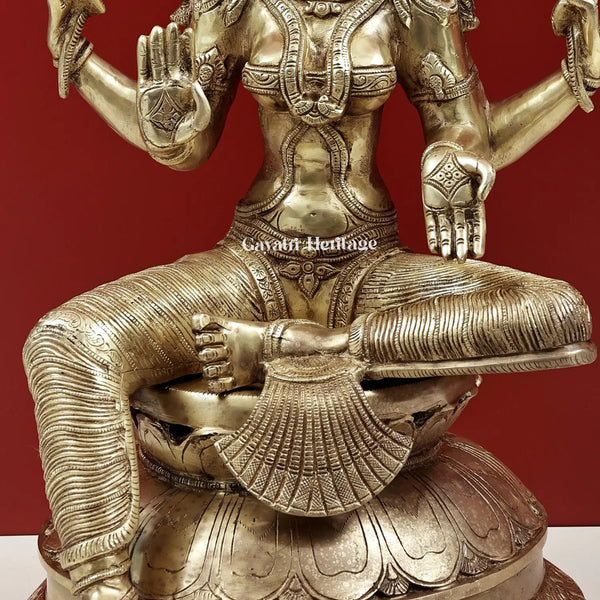 Brass Lakshmi Idol – Divine Prosperity Statue | Gayatri Heritage