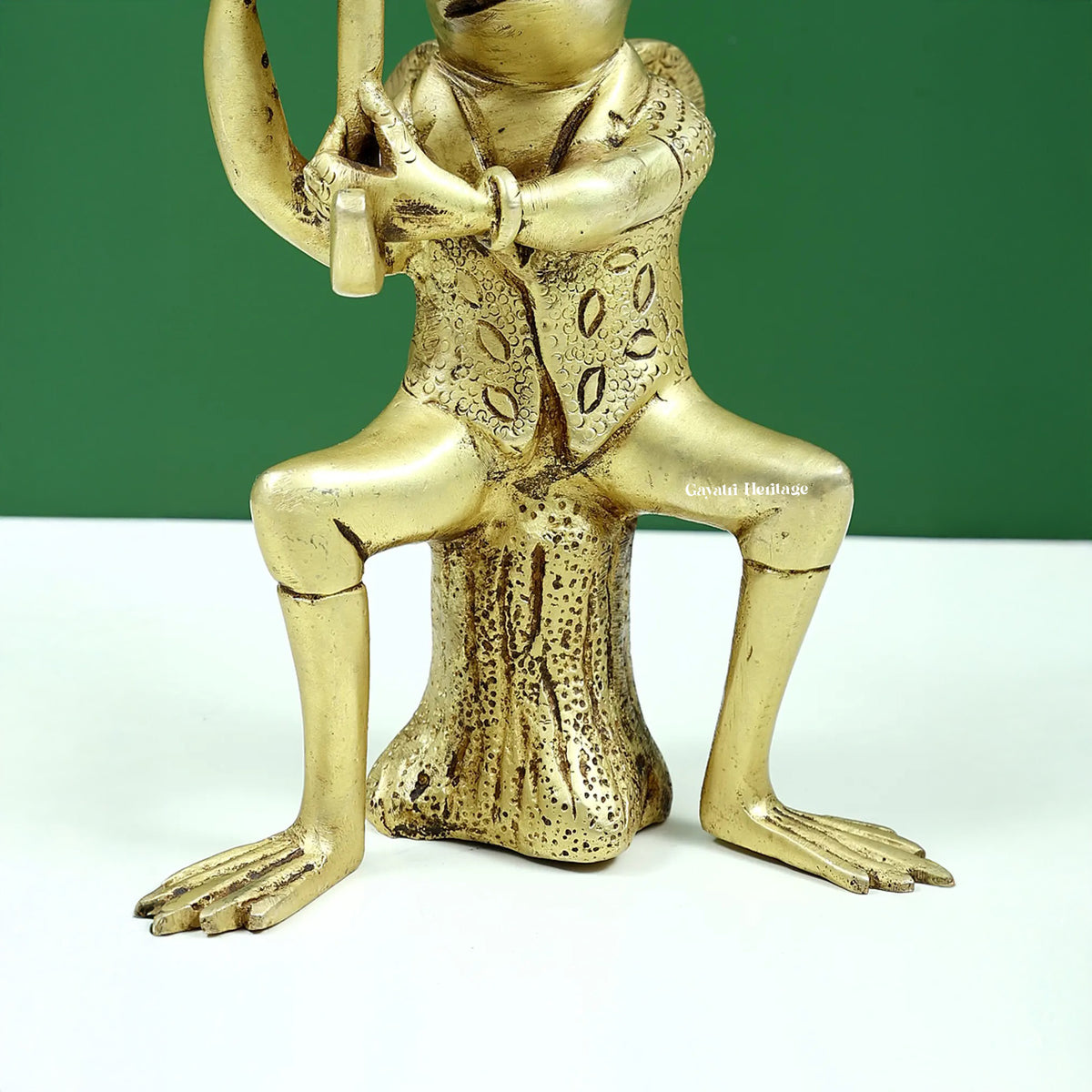 Brass Umbrella Figurine – Unique Decorative Sculpture | Gayatri Heritage