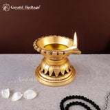 Brass Antique Vilakku Diya – Traditional Lighting Décor | Gayatri Heritage - Gayatri Heritage