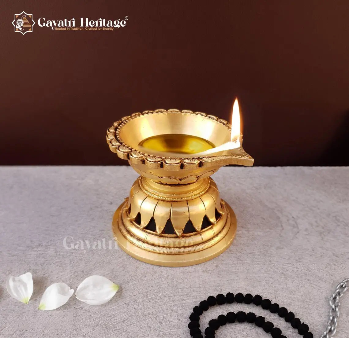 Brass Antique Vilakku Diya – Traditional Lighting Décor | Gayatri Heritage - Gayatri Heritage