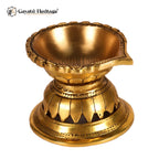 Brass Antique Vilakku Diya – Traditional Lighting Décor | Gayatri Heritage - Gayatri Heritage
