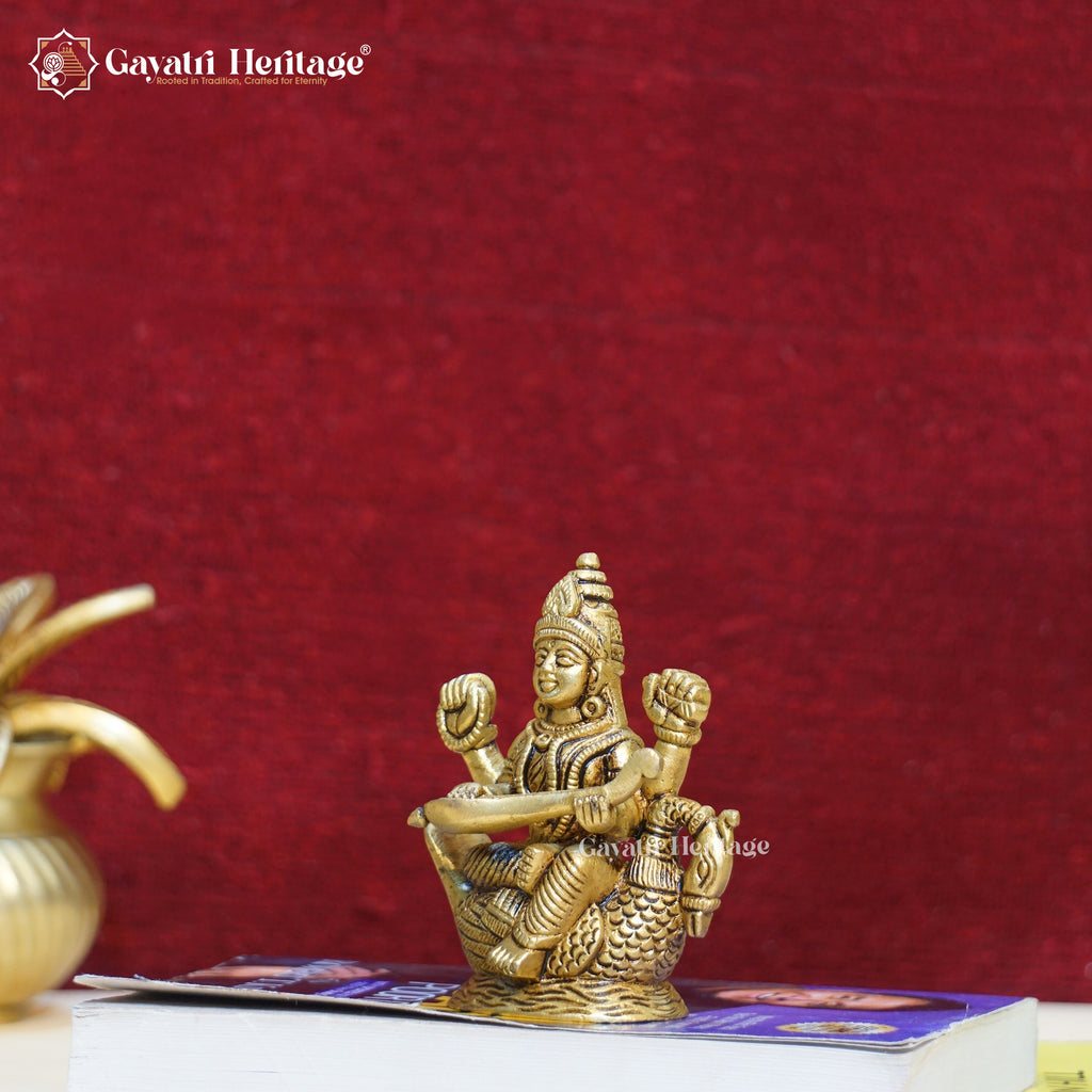 Brass Saraswati Statue – Divine Goddess of Wisdom Idol