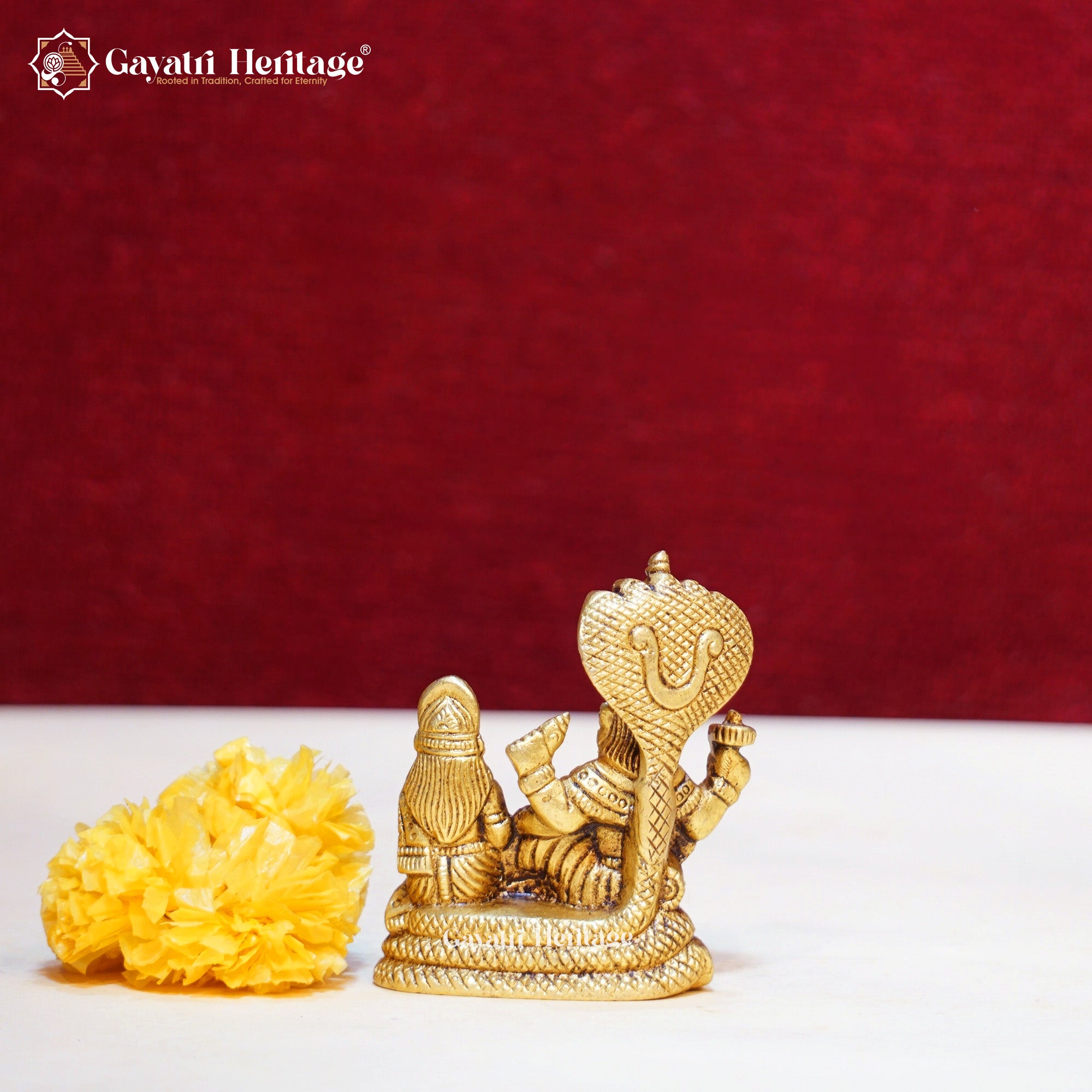 Brass Sitting Vishnu Lakshmi Idol – Divine Prosperity Statue