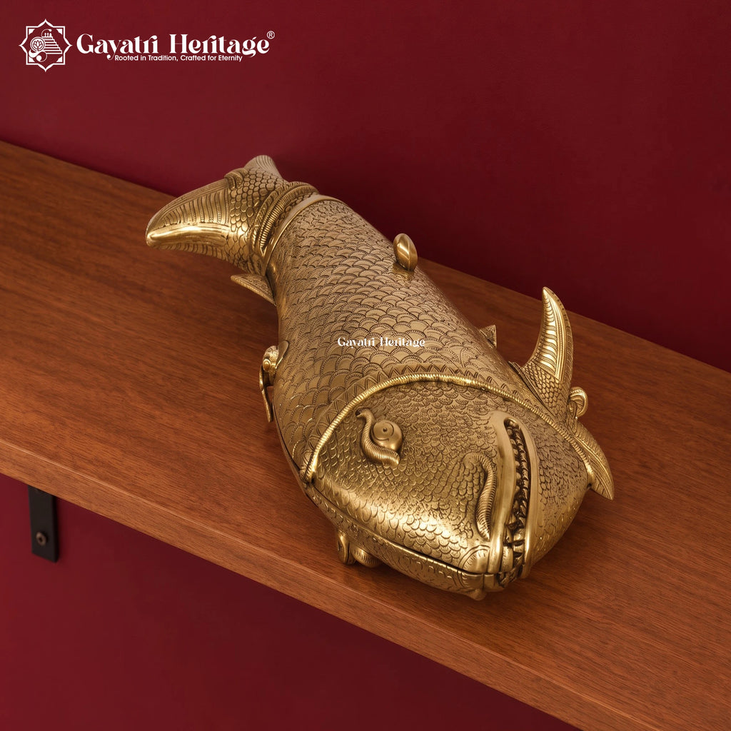 Brass Fish Figurine, Handcrafted Golden Fish Statue, Traditional Indian Brass Decor, Nautical Home Accent, Unique Housewarming Gift