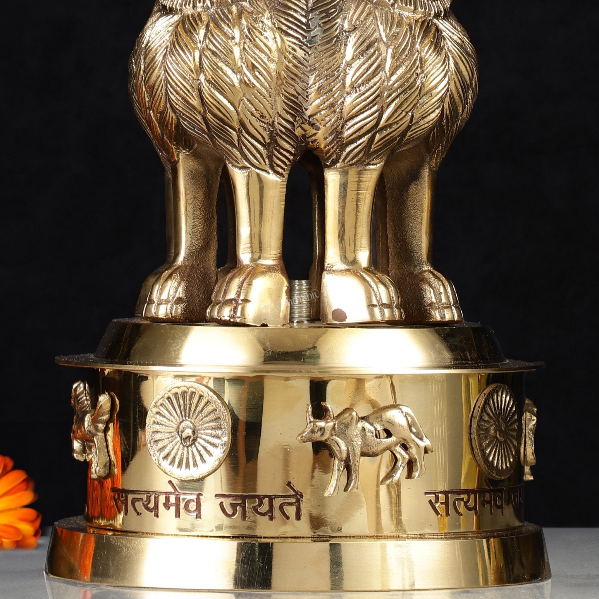 Brass Ashoka Stambh – Emblem of Ancient India’s Glory | Gayatri Heritage - Gayatri Heritage