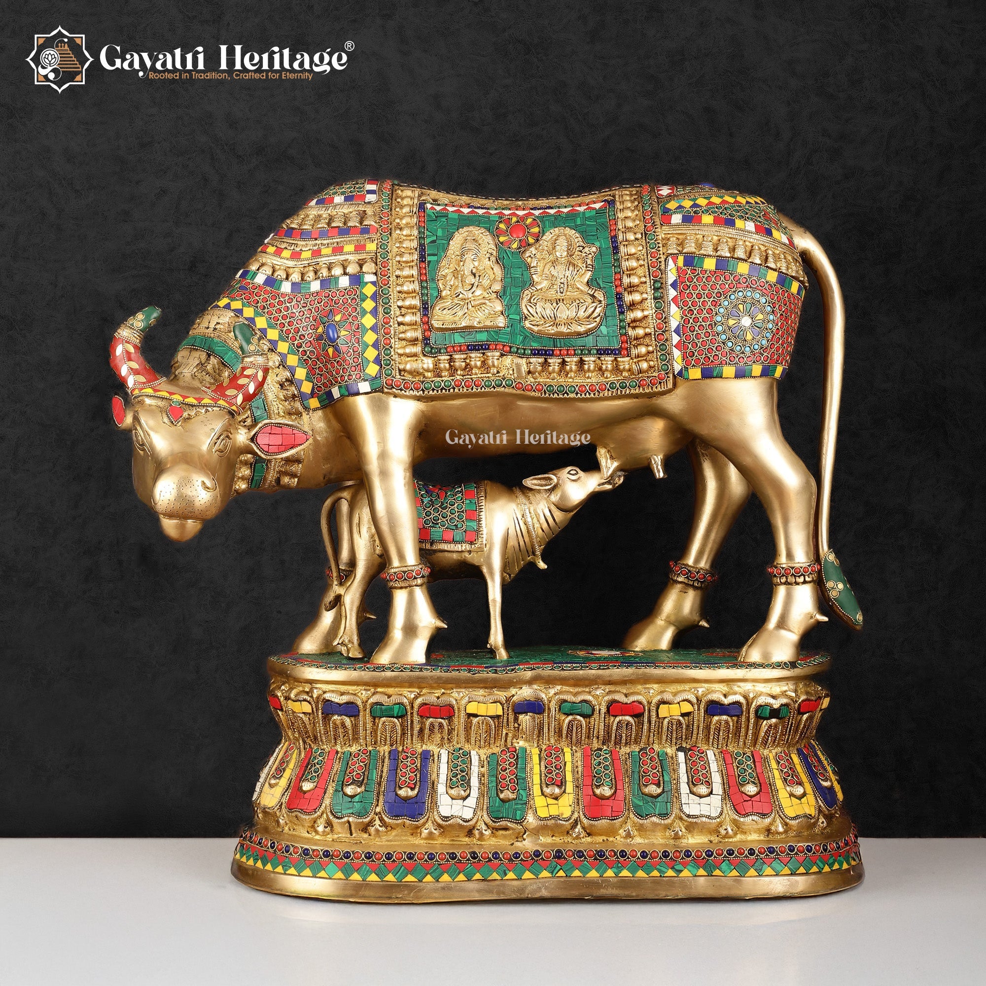 Brass Cow with Calf Statue in Stone Work – A Timeless Symbol of Nurturing and Prosperity | Gayatri Heritage - Gayatri Heritage