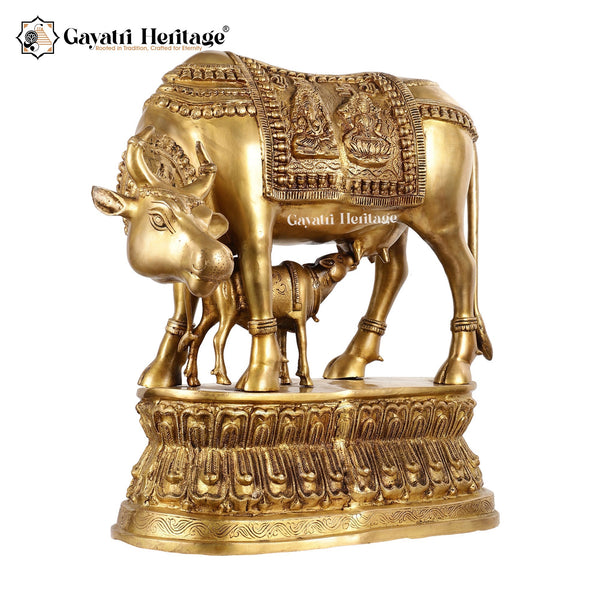 Brass Cow with Calf Statue – Symbol of Nurturing, Prosperity, and Sacred Blessings | Gayatri Heritage - Gayatri Heritage
